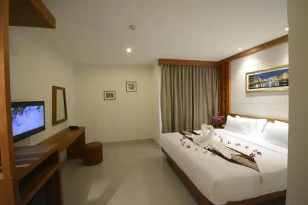 The Patong Center-SHA Certified - 5