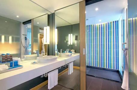 Aloft Bangkok - Sukhumvit 11 - 135