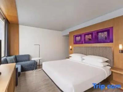 Aloft Bangkok - Sukhumvit 11 - 104
