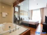 1 Bedroom Deluxe Double room with pool view