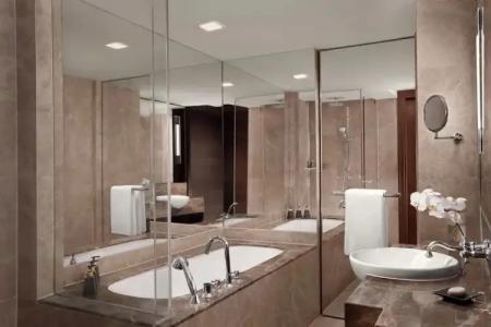 Anantara Riverside Bangkok Resort - 71