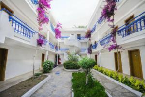 Hotel «Club Blue White All Inclusive»