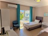 2 Bedrooms Standard Family room with balcony