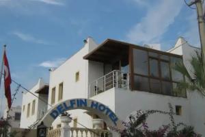 Delfin Hotel, Guembet