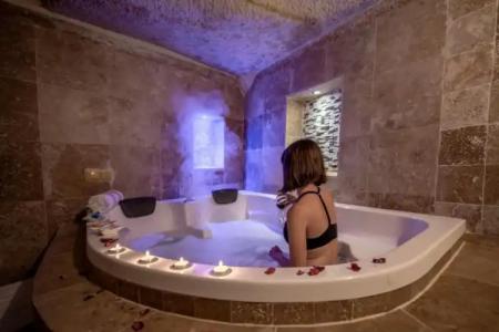 Sinasos Palace Cave - 60