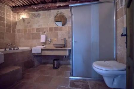 Sinasos Palace Cave - 44