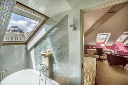 Imperial & Restaurant - 37