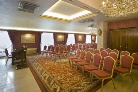 Imperial & Restaurant - 14