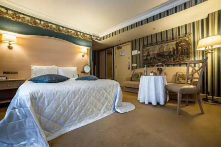 Imperial & Restaurant - 41