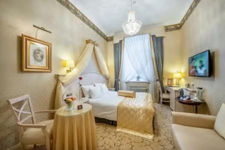 Imperial & Restaurant - 55