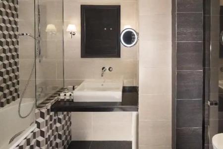Hôtel Bourgogne & Montana - 64