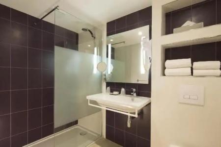 Hôtel Brésil Opéra SPA - 69