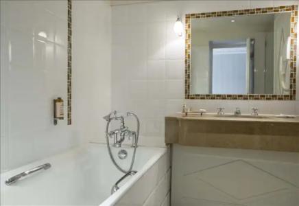 Hôtel Brighton - Esprit de France - 36