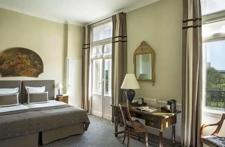 Hôtel Brighton - Esprit de France - 51