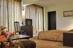 Hotel Dukov, Obzor