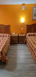 Anaheim National Inn - 19