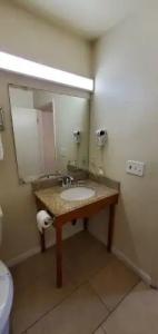 Anaheim National Inn - 154