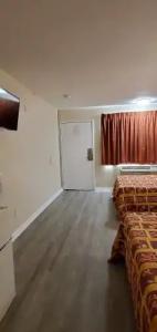 Anaheim National Inn - 29