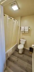 Anaheim National Inn - 8