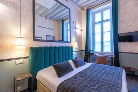 Dauphine Saint Germain - 34