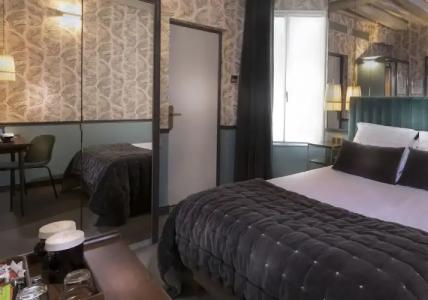 Dauphine Saint Germain - 44
