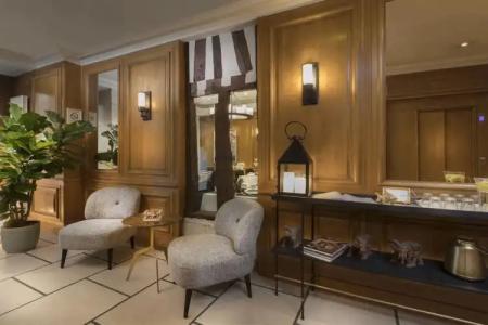 Dauphine Saint Germain - 6