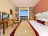 Double room with partial sea view