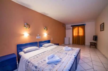 Porto Koukla Beach - 2