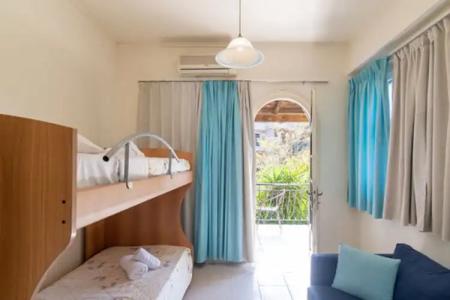 Porto Koukla Beach - 4