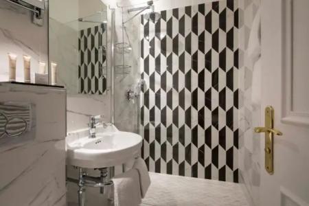 & Spa de Latour Maubourg - 106