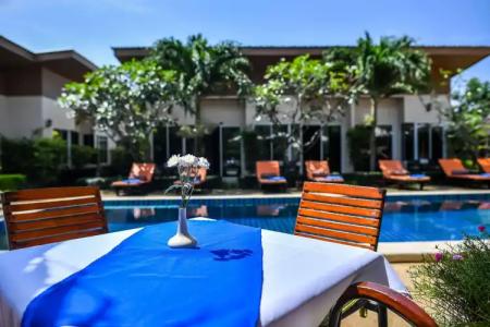 Cascades Boutique Resort Phuket - 10