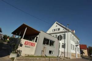 Achtender, Metzingen