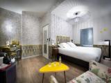 Neo Retro Double Junior Suite
