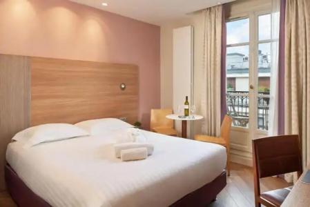 Hôtel de Sévigné - 142