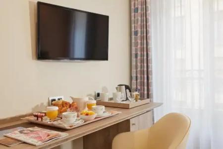 Hôtel de Sévigné - 148