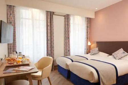 Hôtel de Sévigné - 120