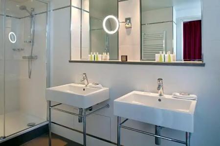 Hôtel de Sévigné - 94