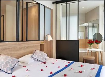 Hôtel de Sévigné - 99