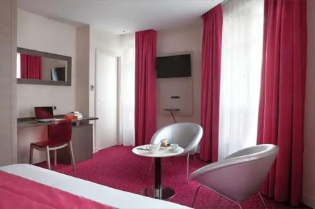 Hôtel de Sévigné - 97