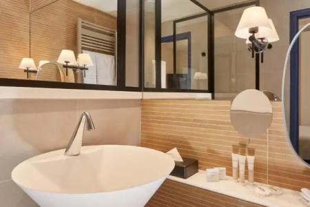 Hôtel de Sévigné - 82