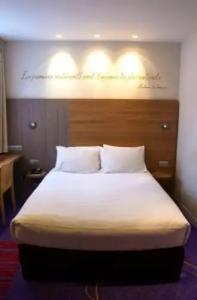 Hôtel de Sévigné - 28