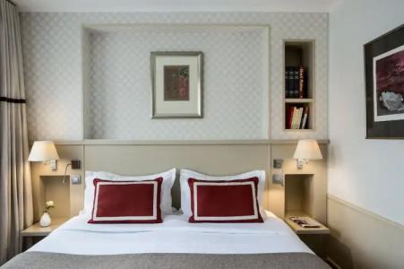Hôtel Parc Saint-Séverin - Esprit de France - 83