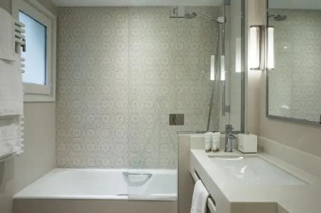 Hôtel Parc Saint-Séverin - Esprit de France - 84