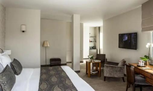 Hôtel Parc Saint-Séverin - Esprit de France - 79