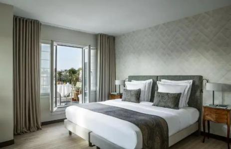 Hôtel Parc Saint-Séverin - Esprit de France - 77