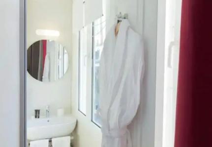 Hôtel Parc Saint-Séverin - Esprit de France - 42