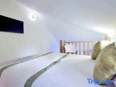 Kyriad Paris 18 - Porte de Clignancourt - Montmartre - 120