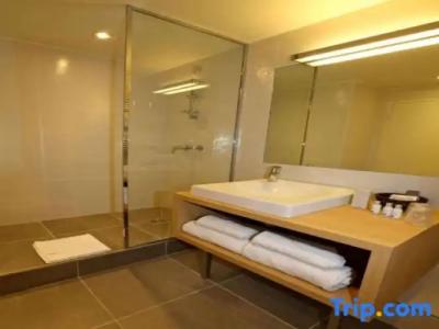 Kyriad Paris 18 - Porte de Clignancourt - Montmartre - 134