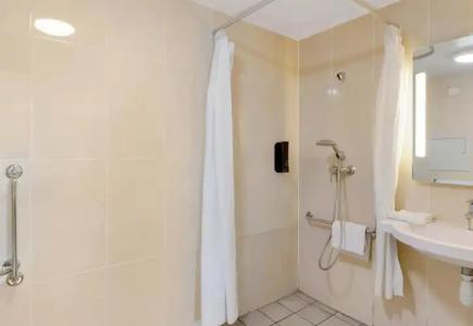 B&B Dunkerque Centre Gare - 7