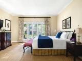 Suite with garden view